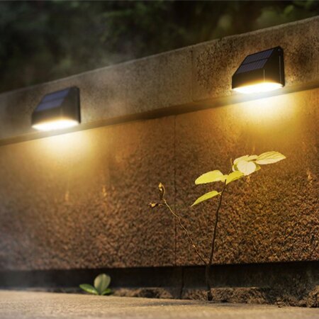פנס חומה סולארי 1000 לומנס בעיצוב מודרני + חיישן תנועה דגם רם